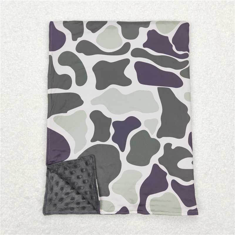 Minky I 29x43"